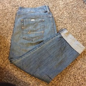 American Eagle 🦅 cropped jeans